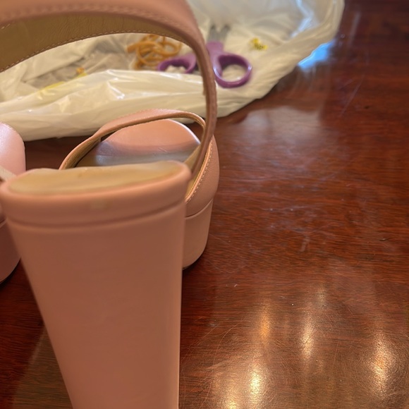 New Stuart Weitzman Ryder Sandal Platform Heels in ballet color - Picture 9 of 11